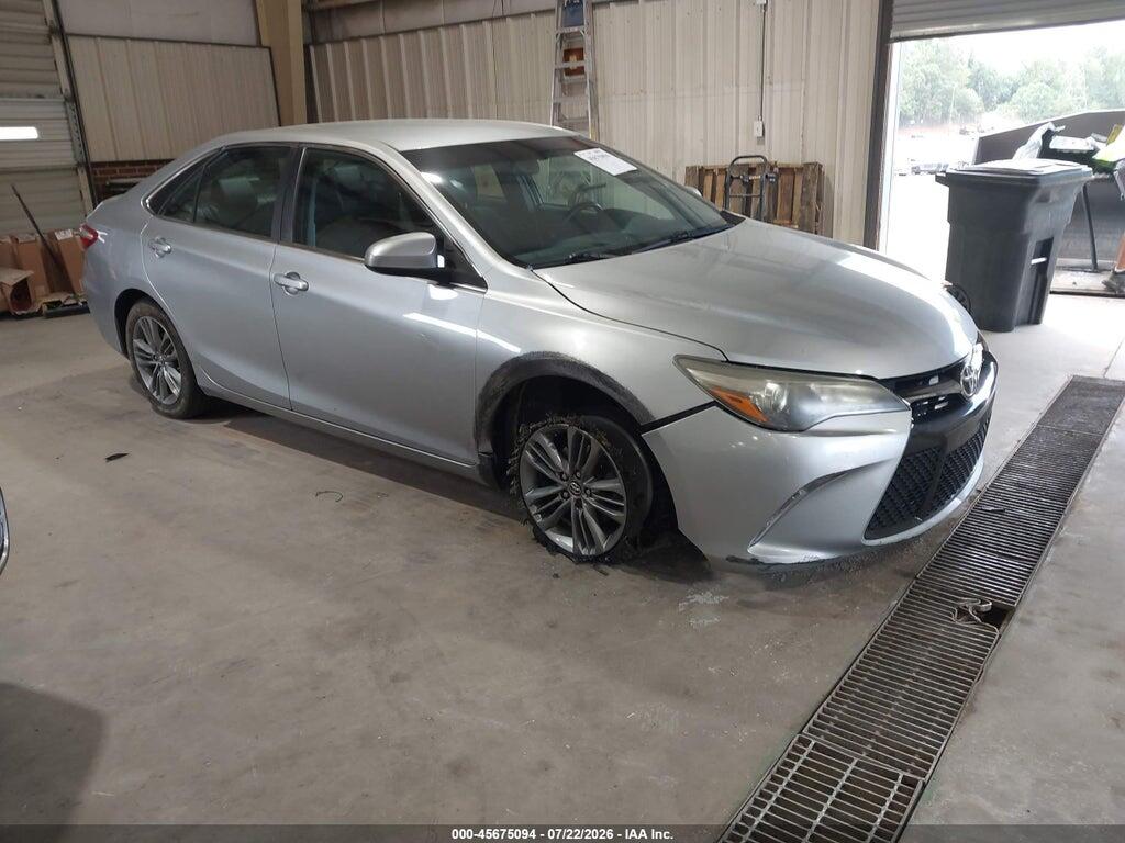 4T1BF1FK4GU568014 2016 TOYOTA CAMRY photo no. 1