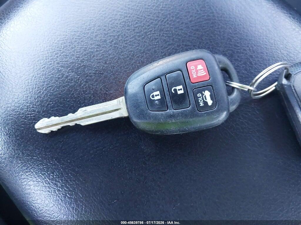 4T1BF1FK5GU250919 2016 TOYOTA CAMRY photo no. 11