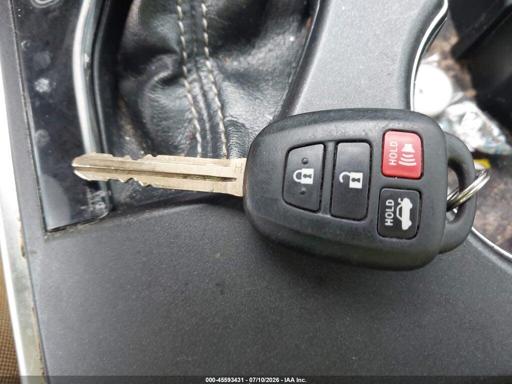 4T4BF1FK4GR557682 2016 TOYOTA CAMRY photo no. 11