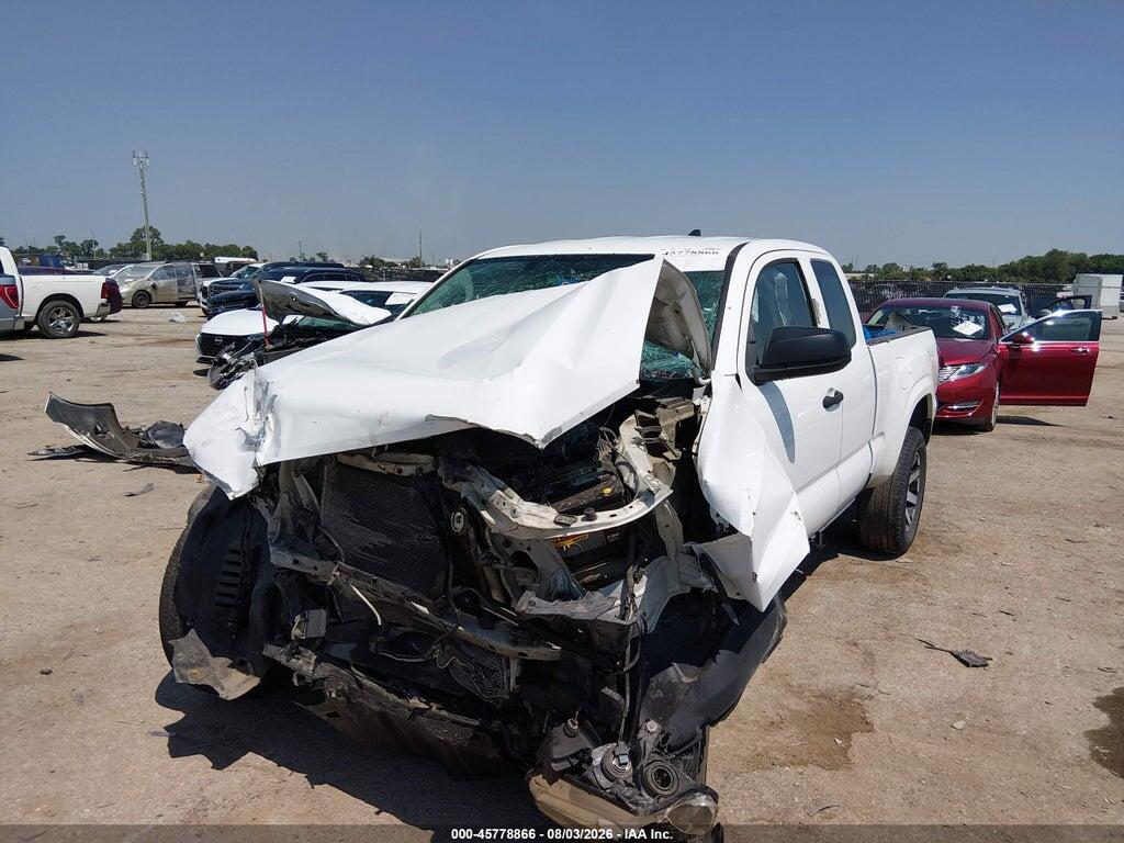5TFRX5GN6HX084748 2017 TOYOTA TACOMA photo no. 2