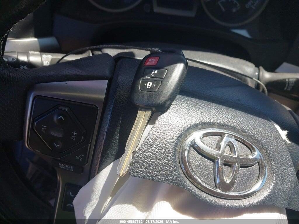 3TMAZ5CNXHM038777 2017 TOYOTA TACOMA photo no. 11