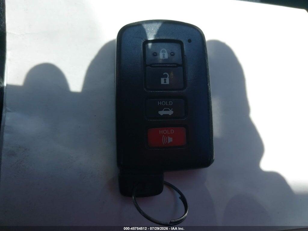 2T1BURHE4GC481744 2016 TOYOTA COROLLA photo no. 11