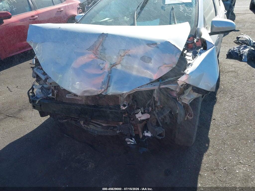 5YFBURHEXGP460705 2016 TOYOTA COROLLA photo no. 6