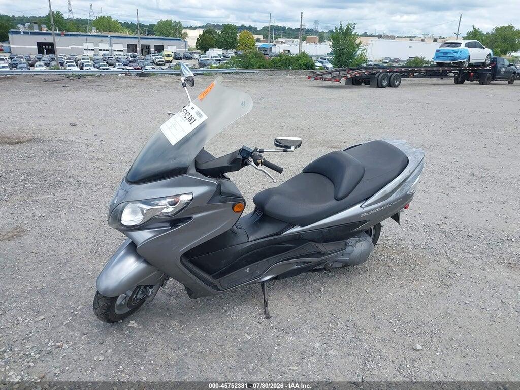 JS1CK44B7B2100768 2011 SUZUKI AN400 photo no. 2
