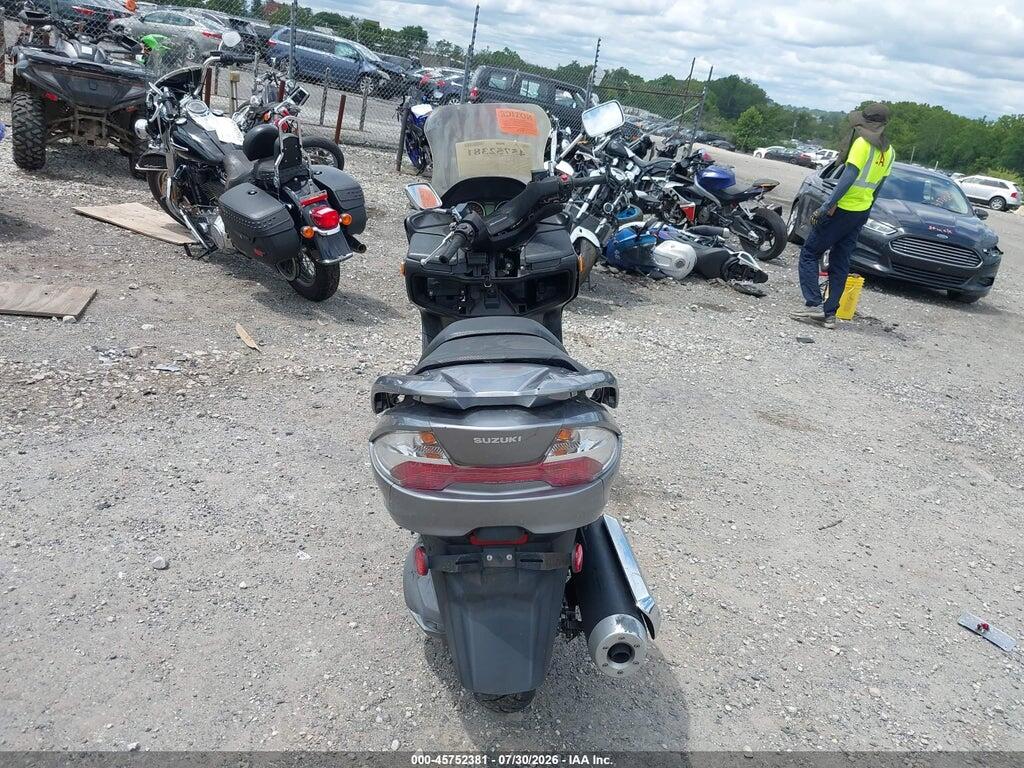JS1CK44B7B2100768 2011 SUZUKI AN400 photo no. 6