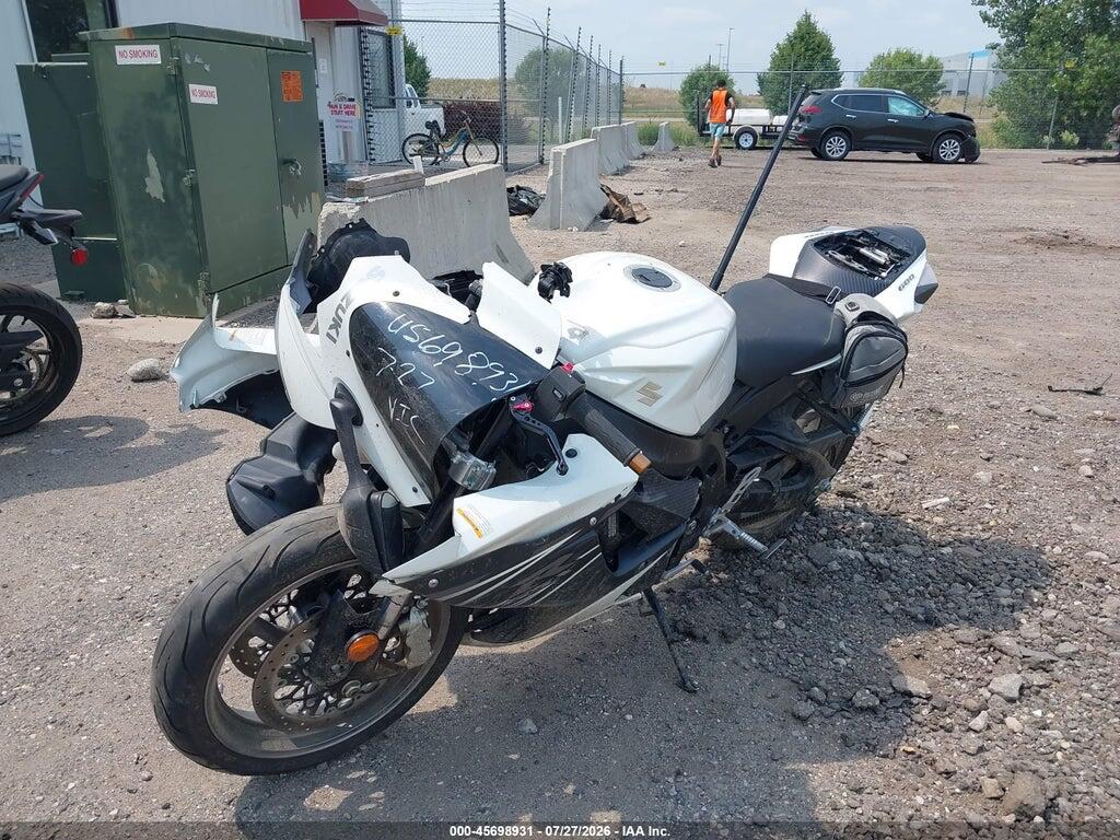 JS1GN7FA8B2102950 2011 SUZUKI GSX-R600 photo no. 2