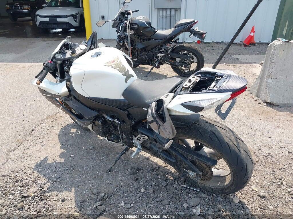 JS1GN7FA8B2102950 2011 SUZUKI GSX-R600 photo no. 3