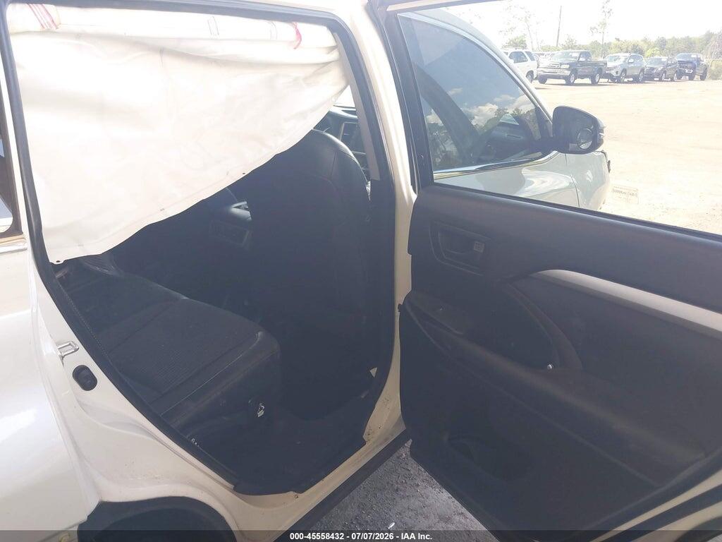 5TDZKRFH7GS125121 2016 TOYOTA HIGHLANDER photo no. 8
