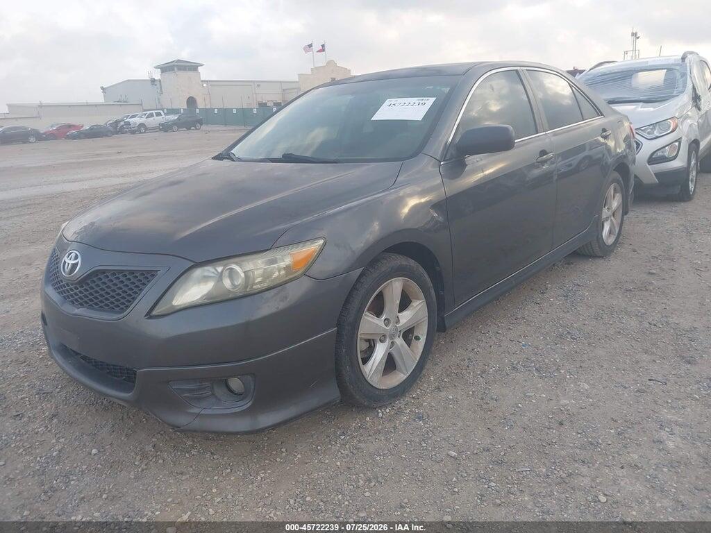 4T1BF3EKXBU736793 2011 TOYOTA CAMRY photo no. 2