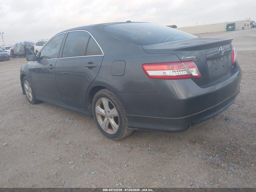 4T1BF3EKXBU736793 2011 TOYOTA CAMRY photo no. 3