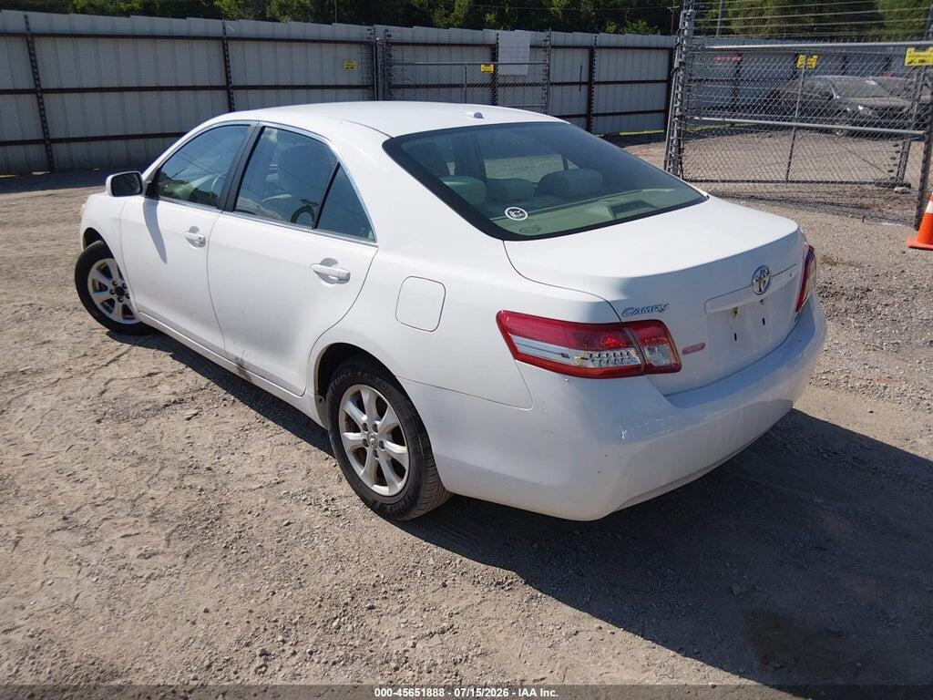 4T4BF3EK4BR140780 2011 TOYOTA CAMRY photo no. 3