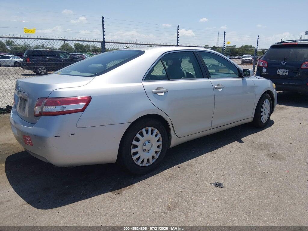 4T1BF3EK8BU690980 2011 TOYOTA CAMRY photo no. 4