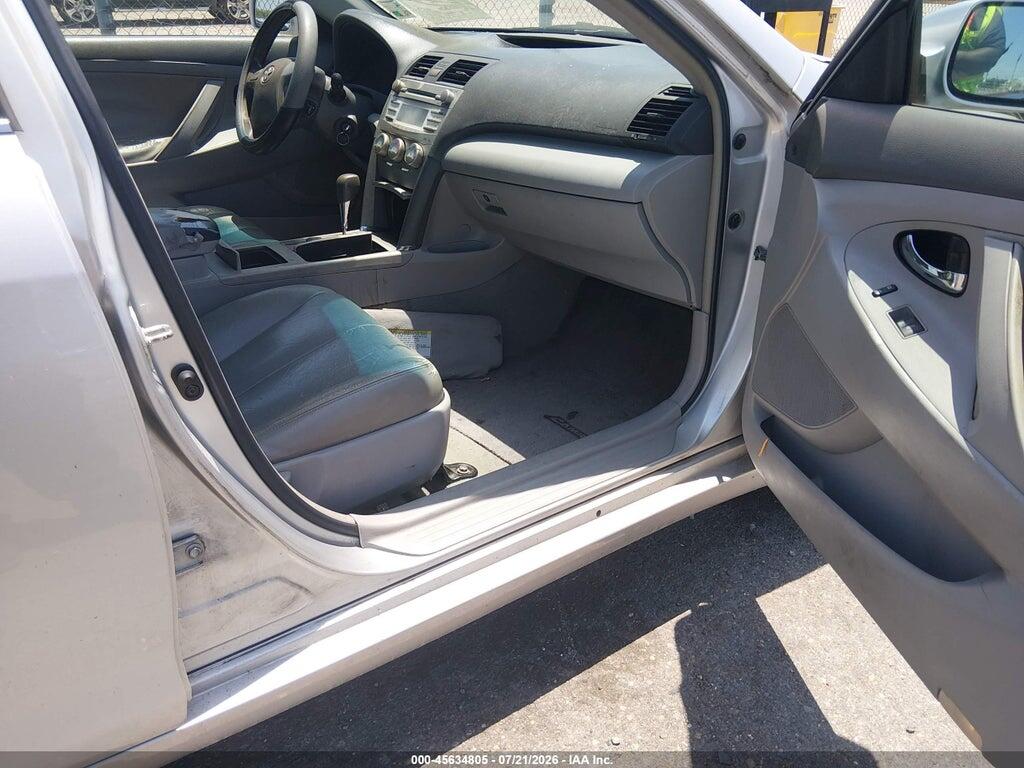 4T1BF3EK8BU690980 2011 TOYOTA CAMRY photo no. 5