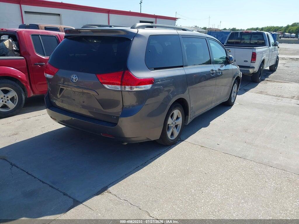 5TDKK3DC9BS056091 2011 TOYOTA SIENNA photo no. 4