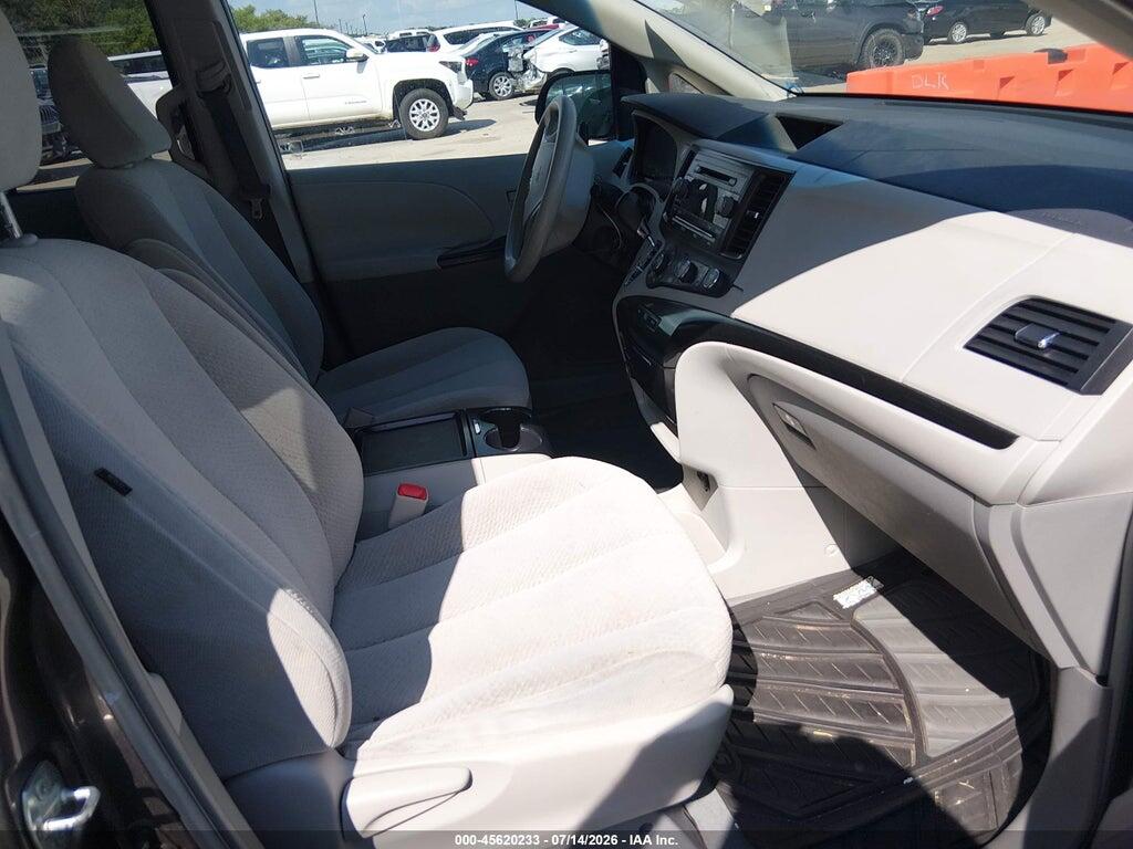 5TDKK3DC9BS056091 2011 TOYOTA SIENNA photo no. 5
