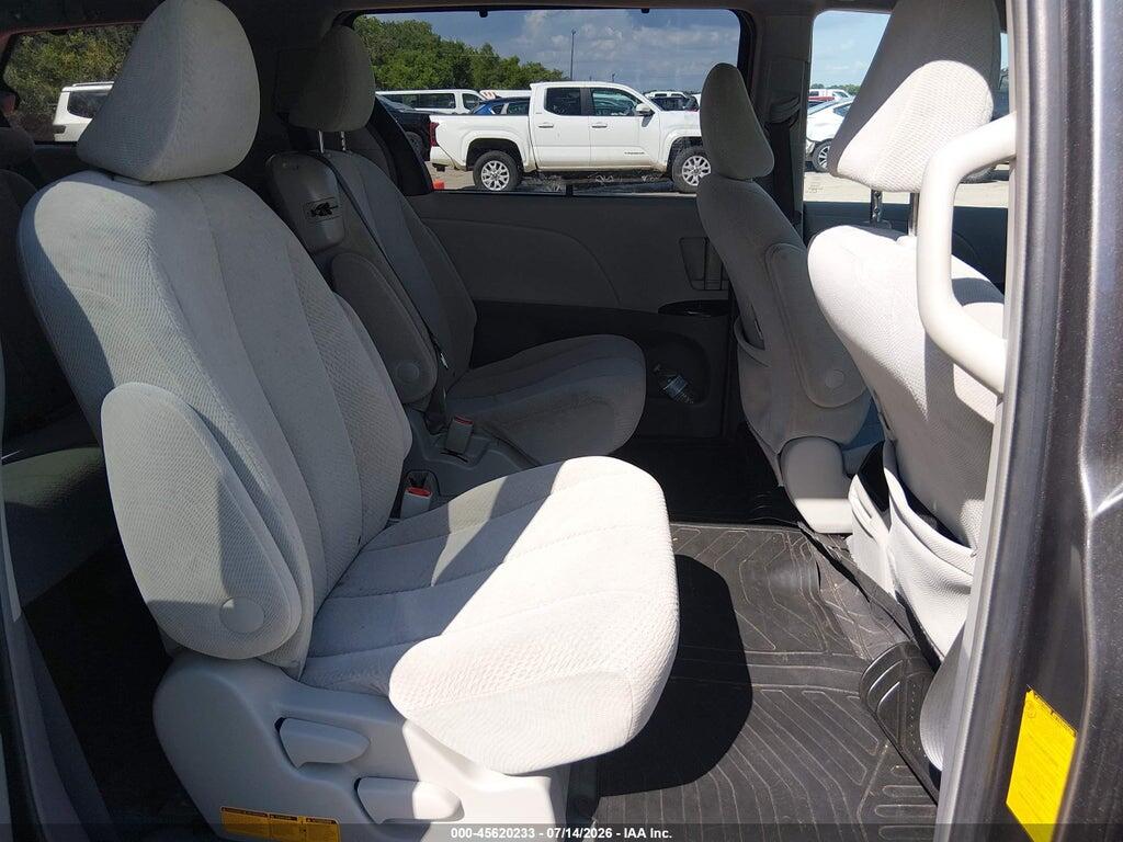 5TDKK3DC9BS056091 2011 TOYOTA SIENNA photo no. 8