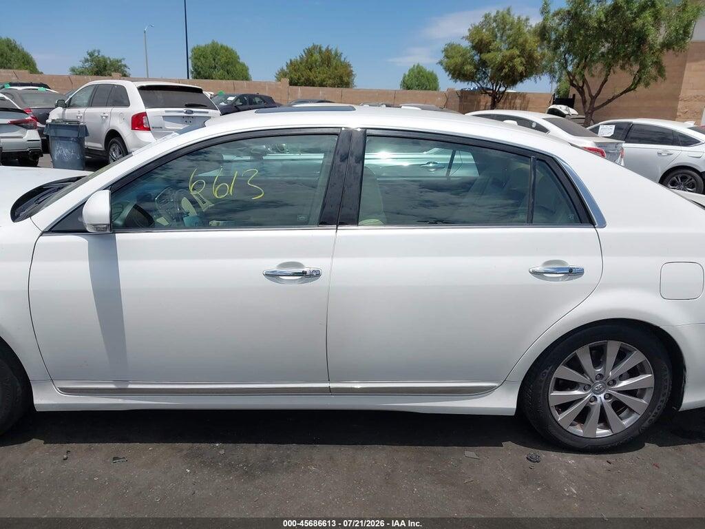 2011 TOYOTA AVALON LIMITED — Фото 14 из 16