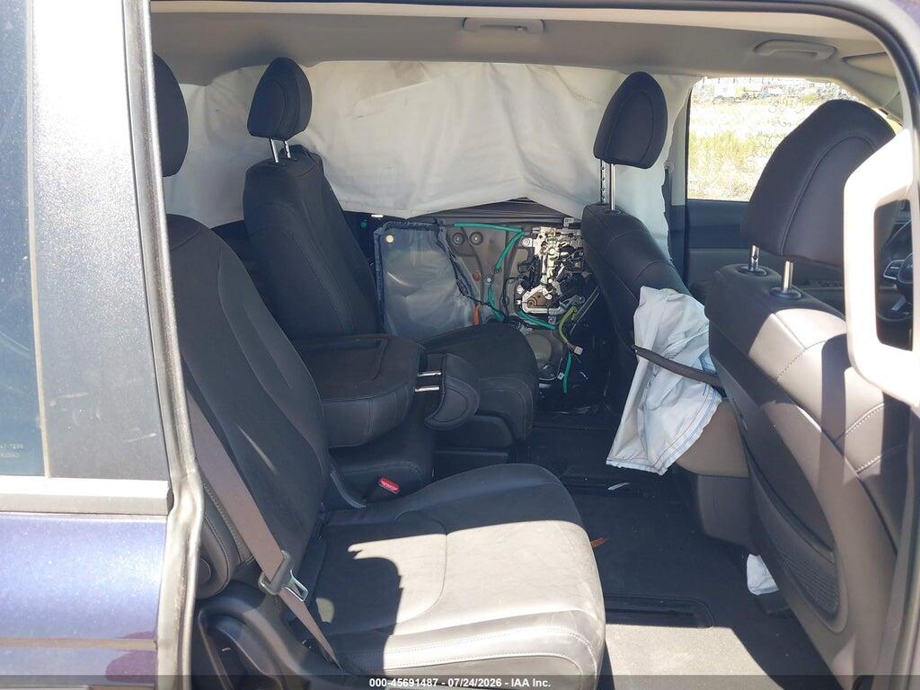 KNDNB5K36S6522717 2025 KIA CARNIVAL MPV photo no. 8