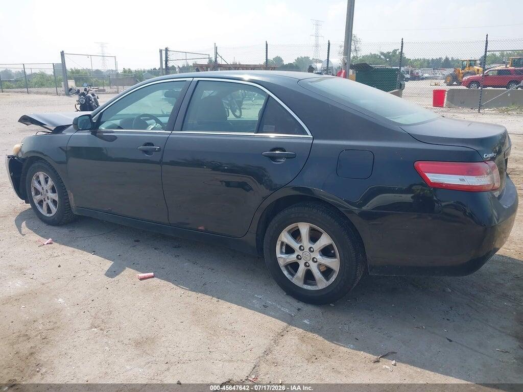 4T1BF3EK2BU171035 2011 TOYOTA CAMRY photo no. 3