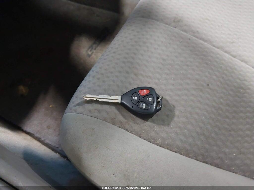 4T1BF3EK1BU740635 2011 TOYOTA CAMRY photo no. 11