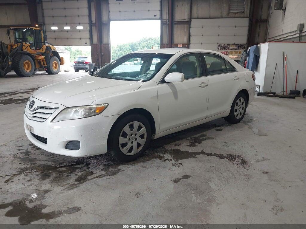 4T1BF3EK1BU740635 2011 TOYOTA CAMRY photo no. 2