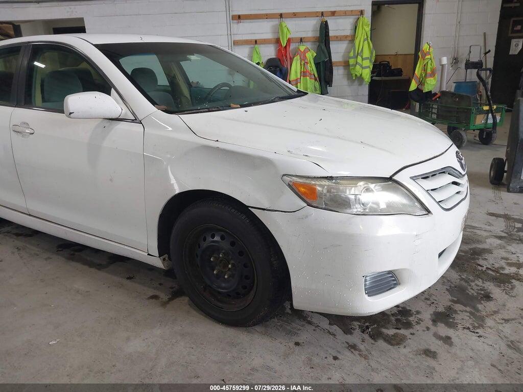 4T1BF3EK1BU740635 2011 TOYOTA CAMRY photo no. 6