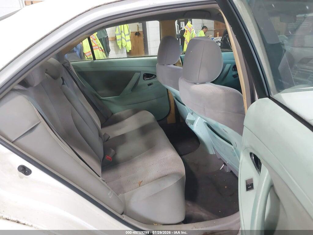 4T1BF3EK1BU740635 2011 TOYOTA CAMRY photo no. 8