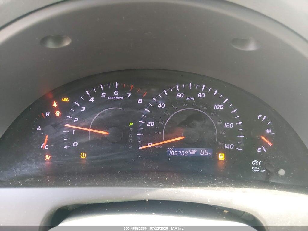 4T4BF3EKXBR120582 2011 TOYOTA CAMRY photo no. 7