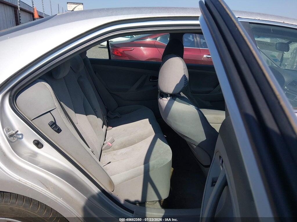 4T4BF3EKXBR120582 2011 TOYOTA CAMRY photo no. 8
