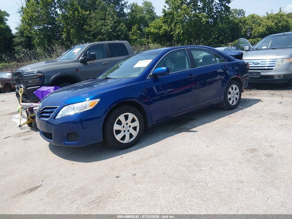 4T1BF3EK4BU672329 2011 TOYOTA CAMRY photo no. 2