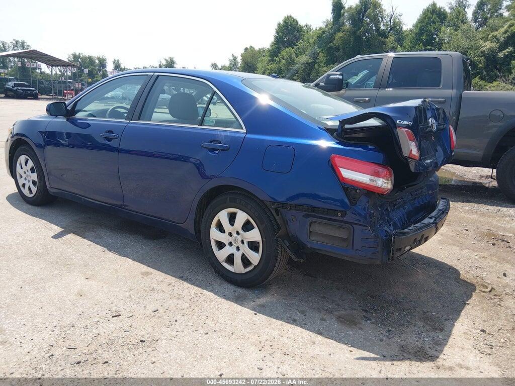4T1BF3EK4BU672329 2011 TOYOTA CAMRY photo no. 3