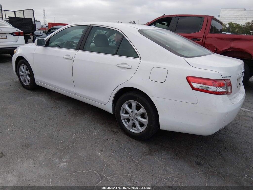 4T4BF3EK8BR202858 2011 TOYOTA CAMRY photo no. 3