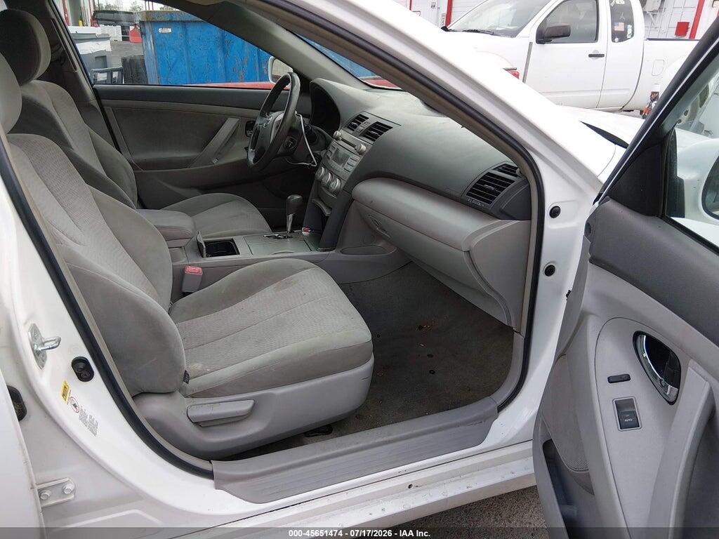 4T4BF3EK8BR202858 2011 TOYOTA CAMRY photo no. 5