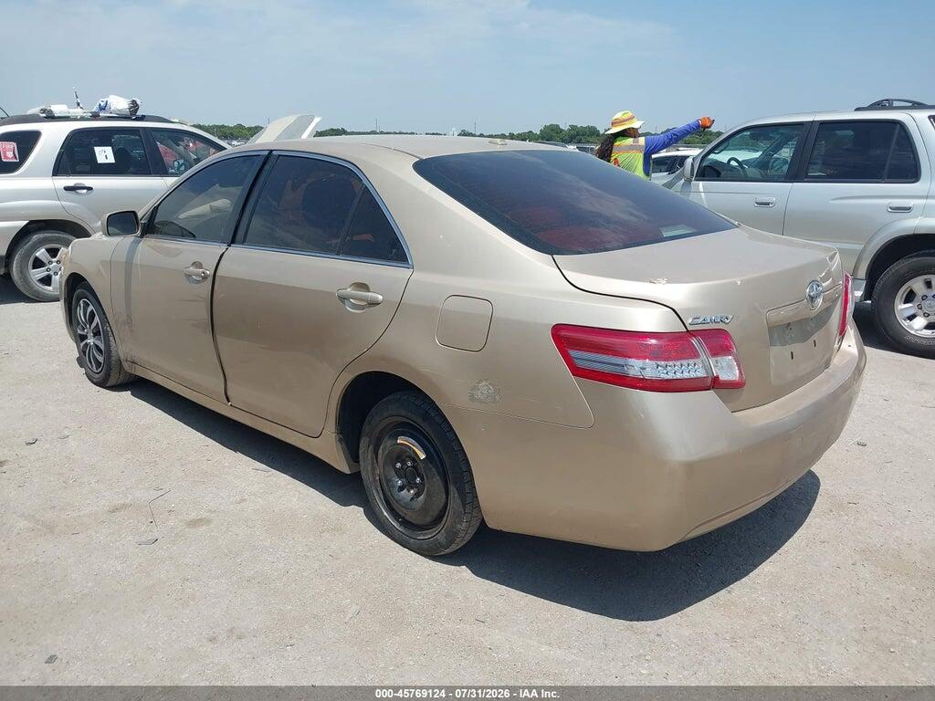 4T1BF3EK3BU770297 2011 TOYOTA CAMRY photo no. 3