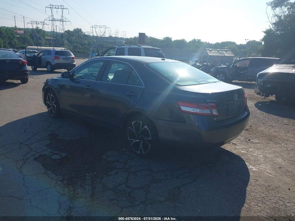 4T1BF3EK4BU153233 2011 TOYOTA CAMRY photo no. 3