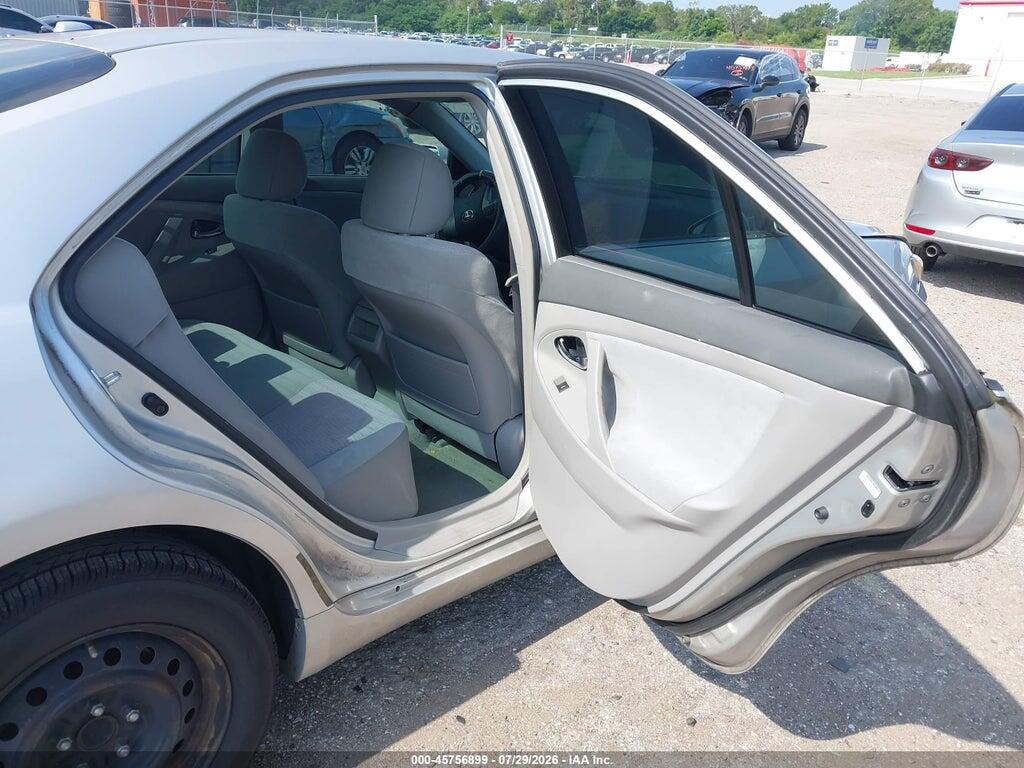 4T1BF3EKXBU226444 2011 TOYOTA CAMRY photo no. 8