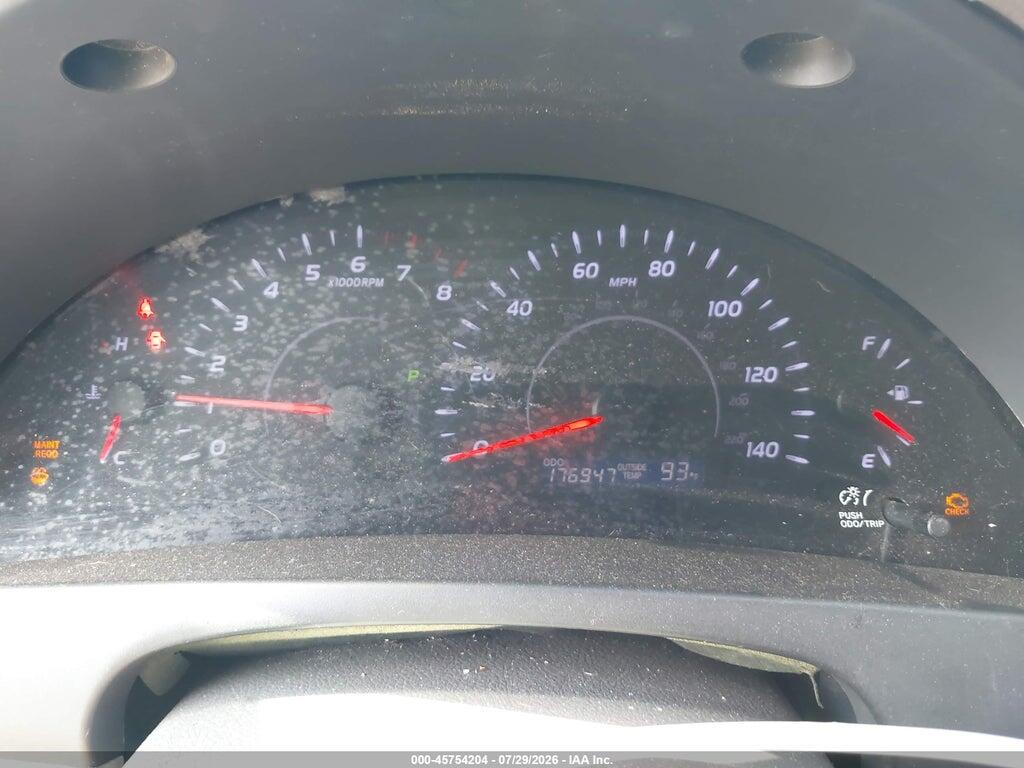 4T1BF3EK2BU710740 2011 TOYOTA CAMRY photo no. 7