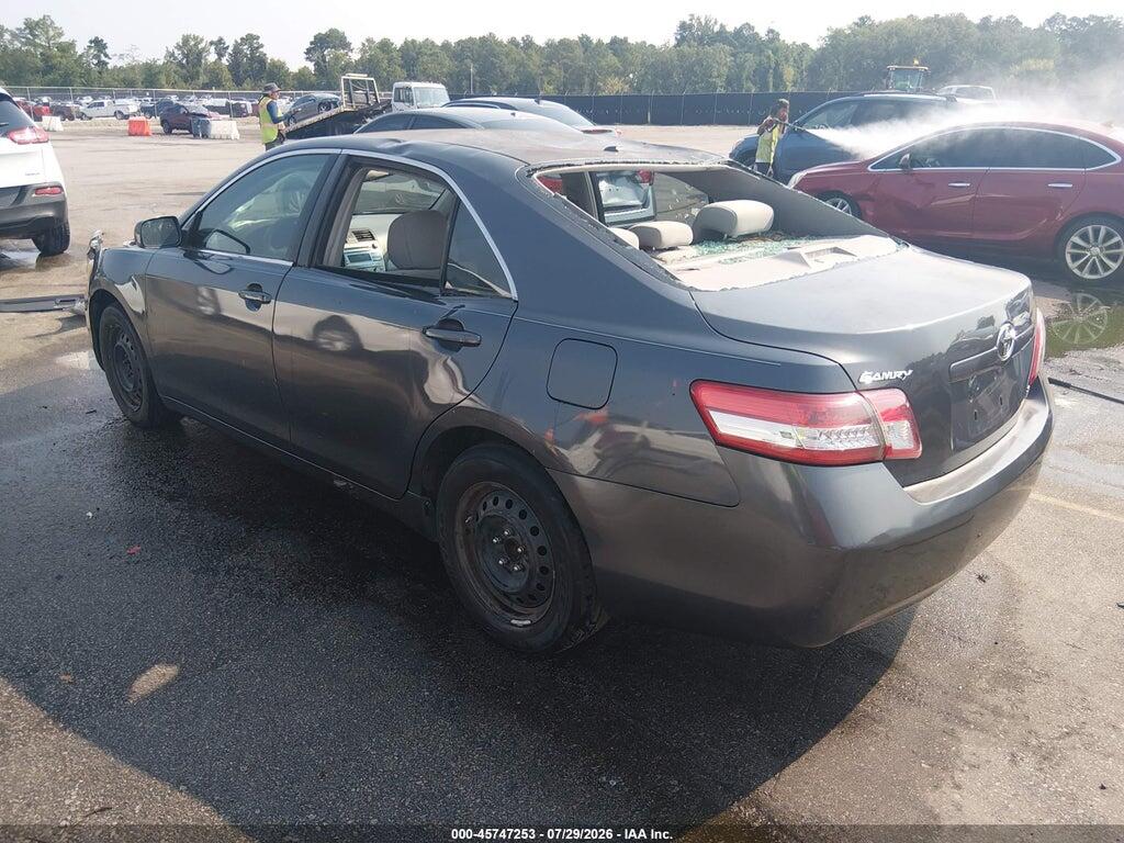 4T1BF3EK3BU661161 2011 TOYOTA CAMRY photo no. 3