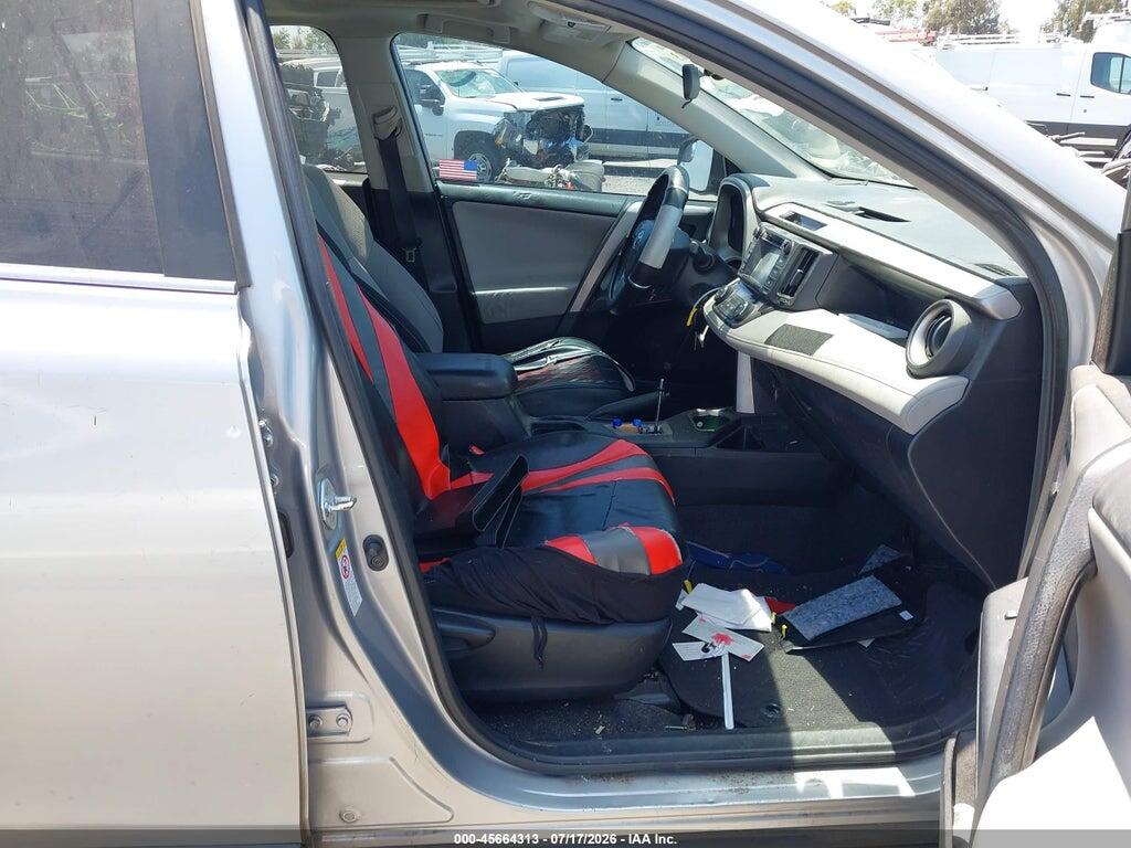 2T3WFREV9GW251073 2016 TOYOTA RAV4 photo no. 5