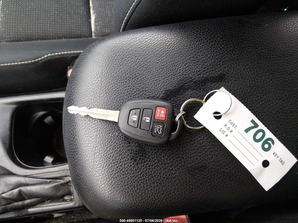 2T3WFREV2GW255661 2016 TOYOTA RAV4 photo no. 11
