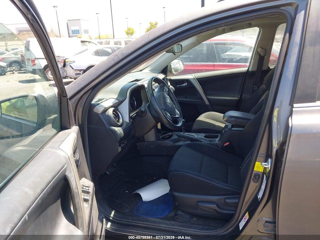 2T3WFREV7GW284265 2016 TOYOTA RAV4 photo no. 5