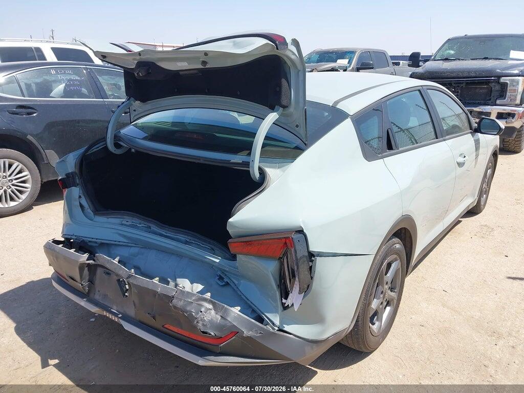3KPFT4DE1SE245124 2025 KIA K4 photo no. 4