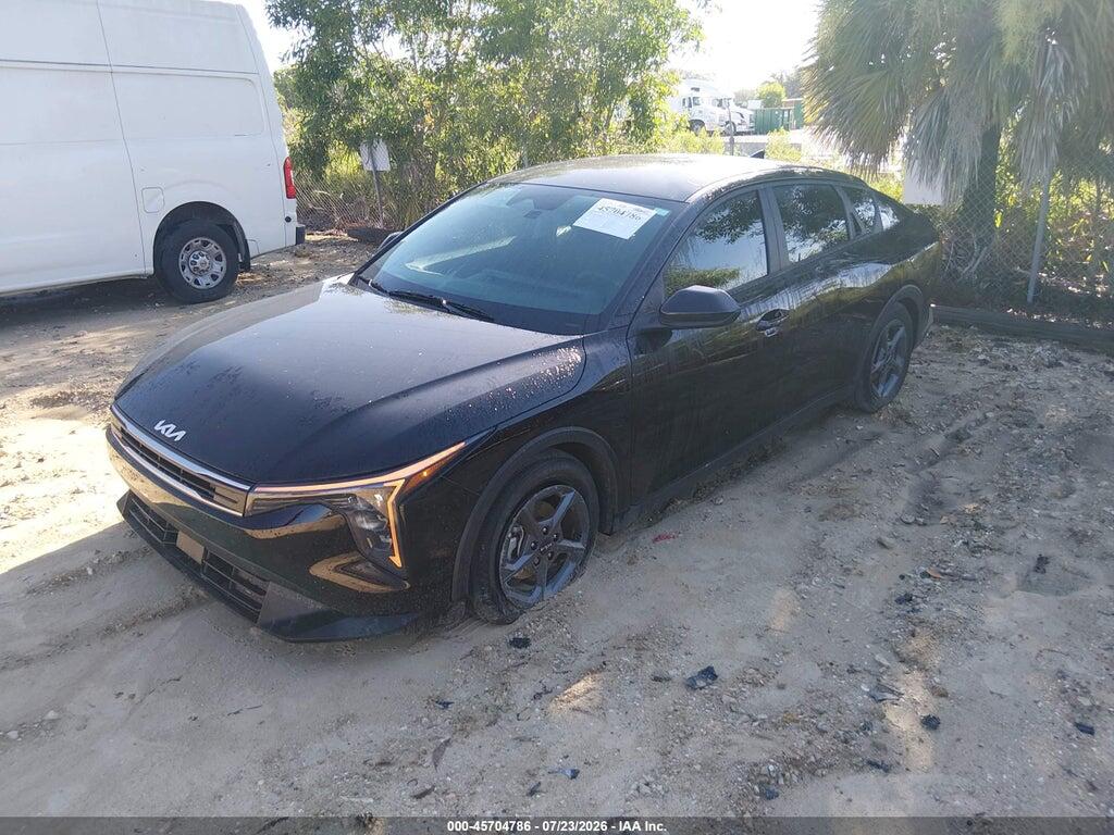 3KPFT4DE5SE185123 2025 KIA K4 photo no. 2