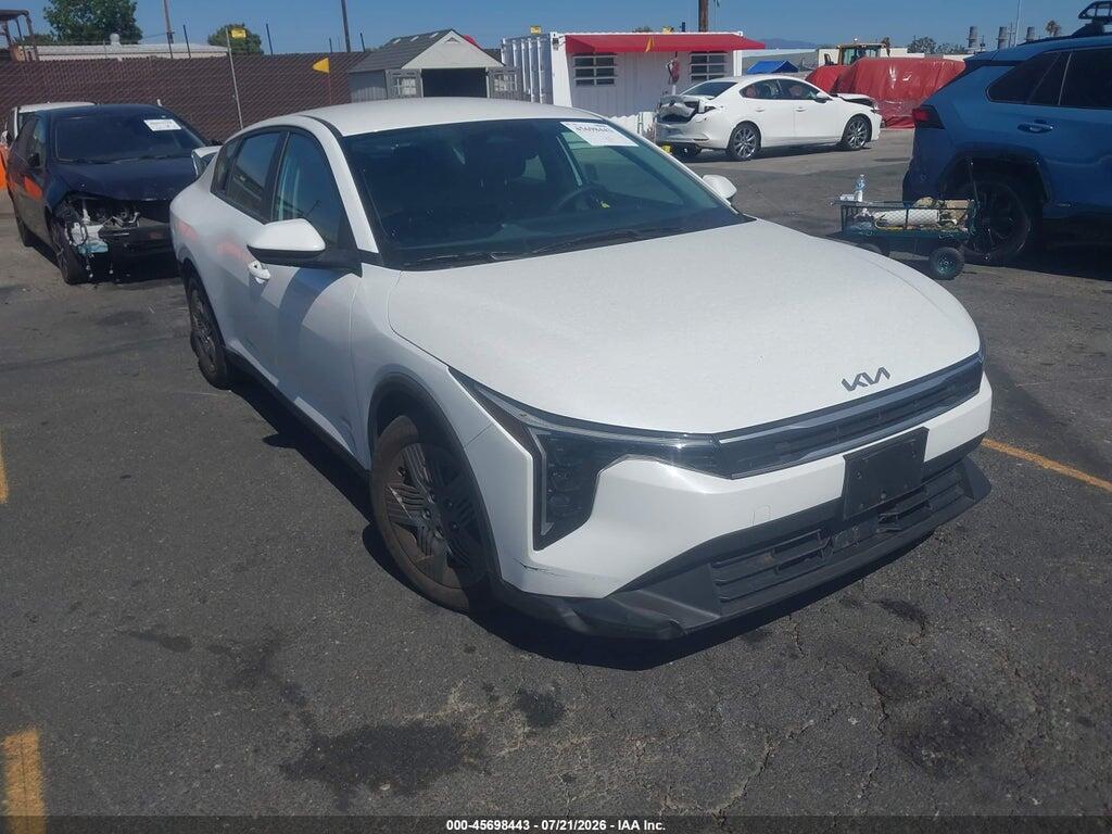 3KPFT4DE2SE139832 2025 KIA K4 photo no. 1
