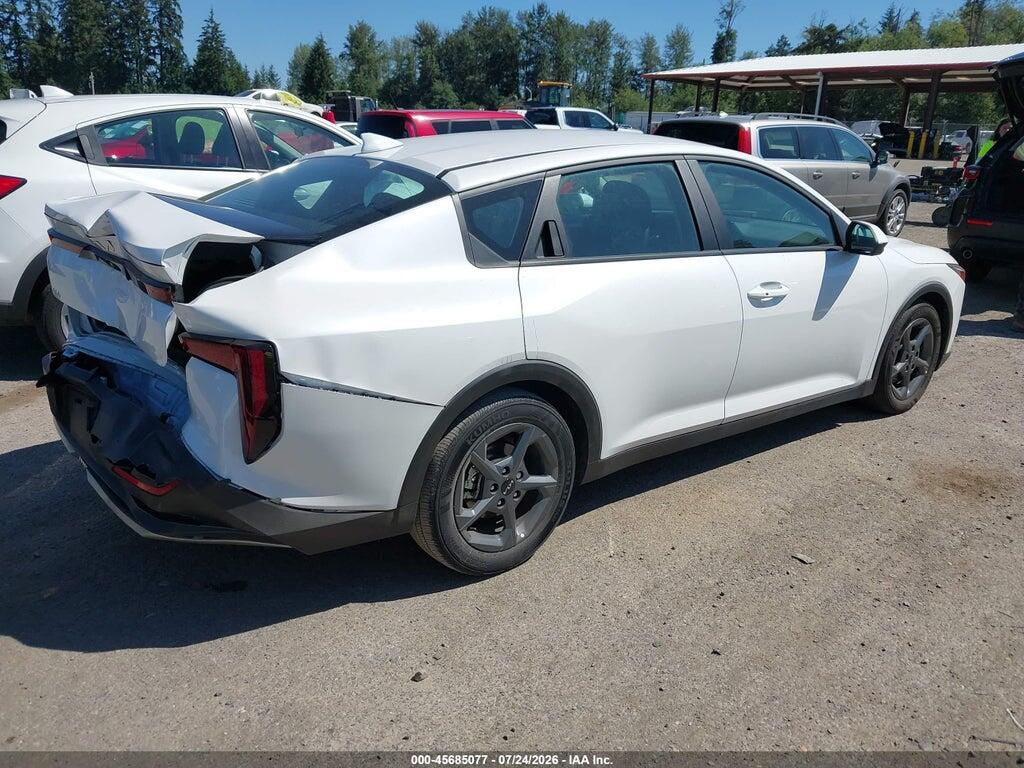 3KPFT4DE9SE008381 2025 KIA K4 photo no. 4