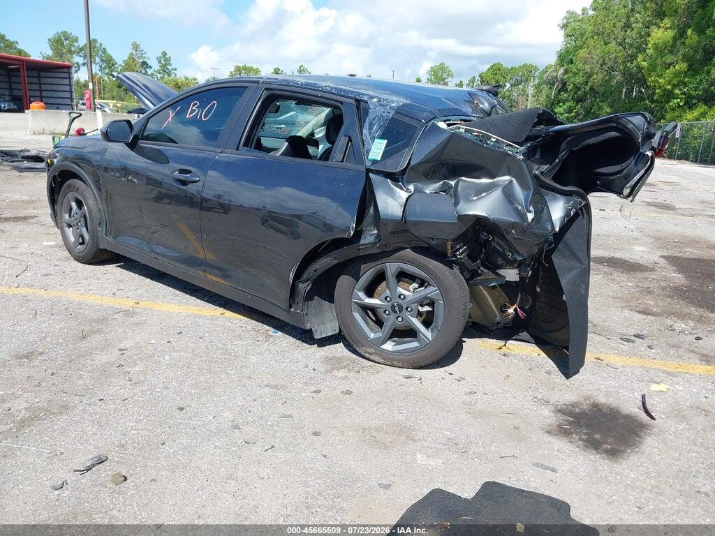 3KPFT4DE2SE184706 2025 KIA K4 photo no. 3