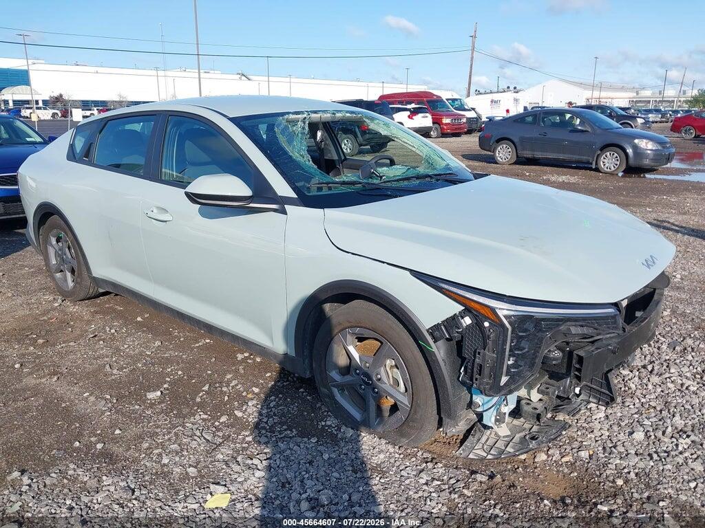 3KPFT4DE3SE139919 2025 KIA K4 photo no. 1