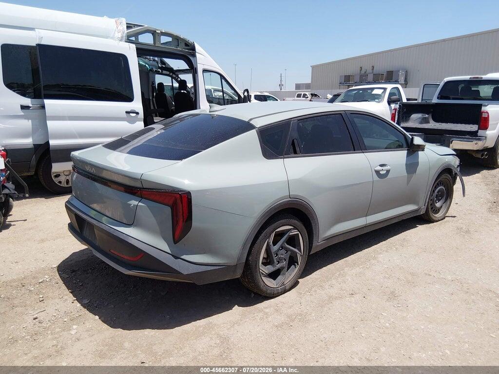 3KPFU4DE8SE217821 2025 KIA K4 photo no. 4