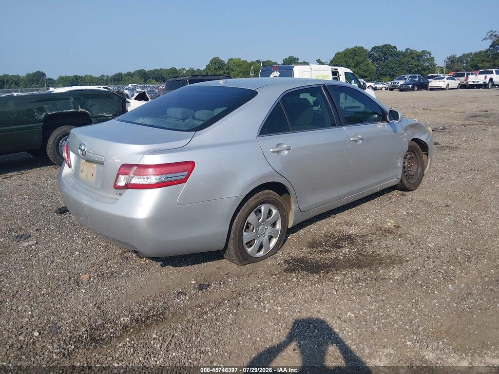 4T1BF3EK2BU124670 2011 TOYOTA CAMRY photo no. 4