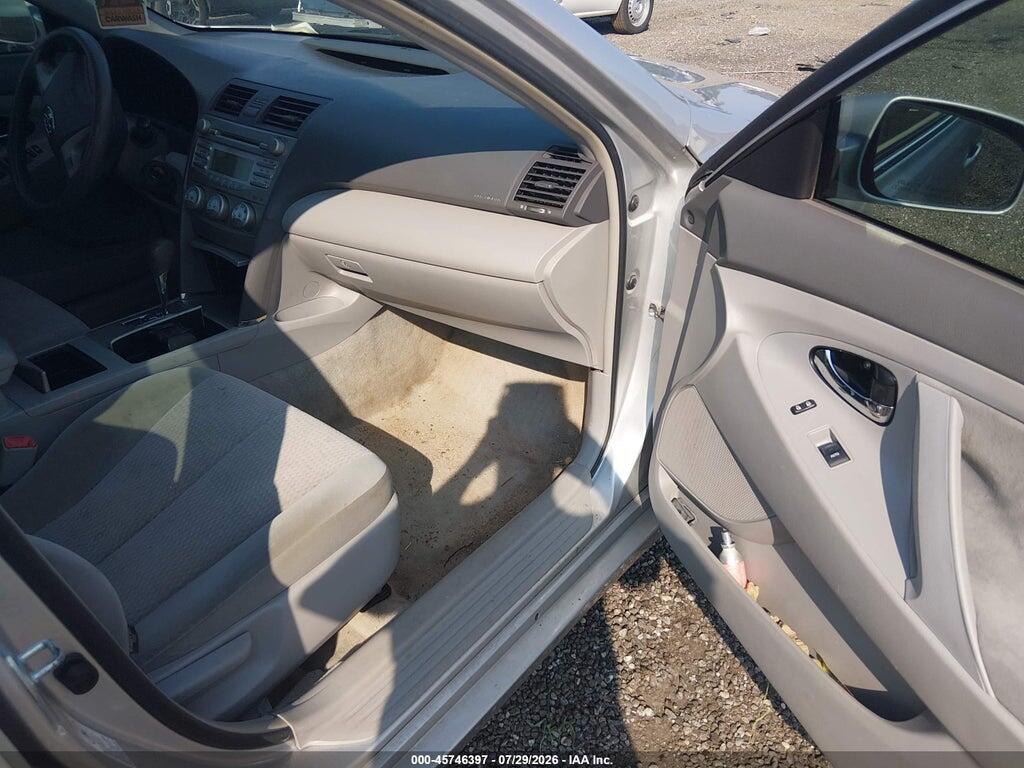 4T1BF3EK2BU124670 2011 TOYOTA CAMRY photo no. 5